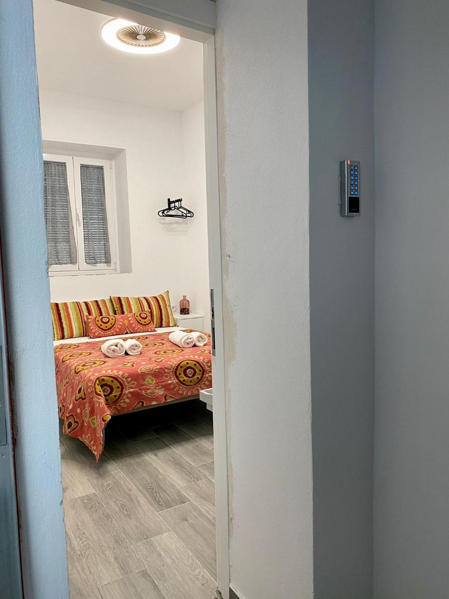 Bed and Breakfast Anka Kurro Рота Екстер'єр фото
