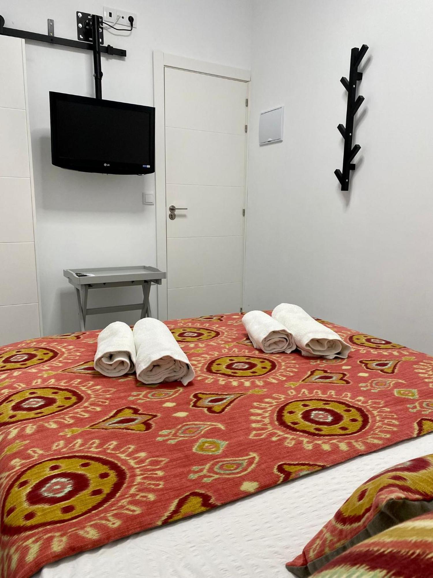 Bed and Breakfast Anka Kurro Рота Екстер'єр фото